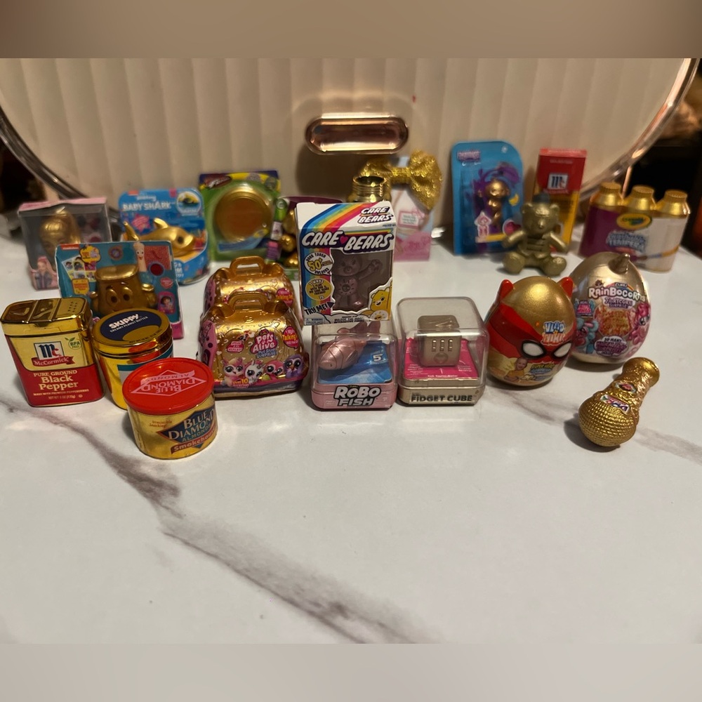 Zuru Mini Brands Gold & Rose Gold Lot Mini Brands, Rare Mini Brands Collectible